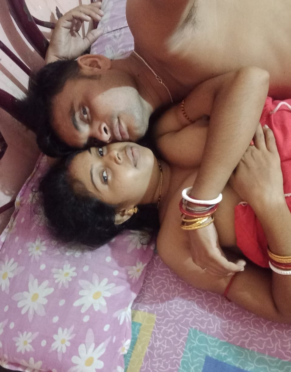 Desi couple topless foreplay homemade photos pic
