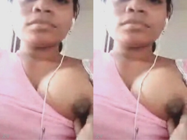 cute desi girl boob pop out nipple