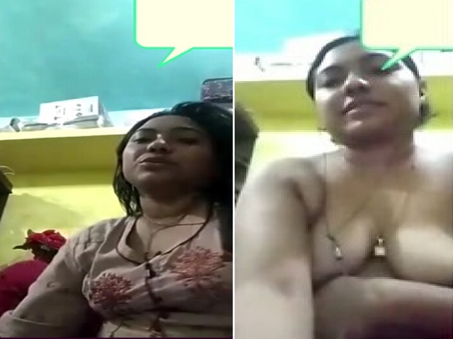 nude Indian fingering bhabhi shows bald