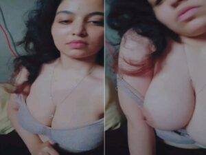 chubby bhabhi showing big boobs viral